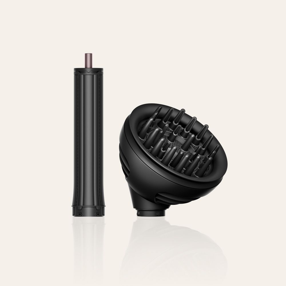 Une gamme d'accessoires pour appareils Dyson Beauty.