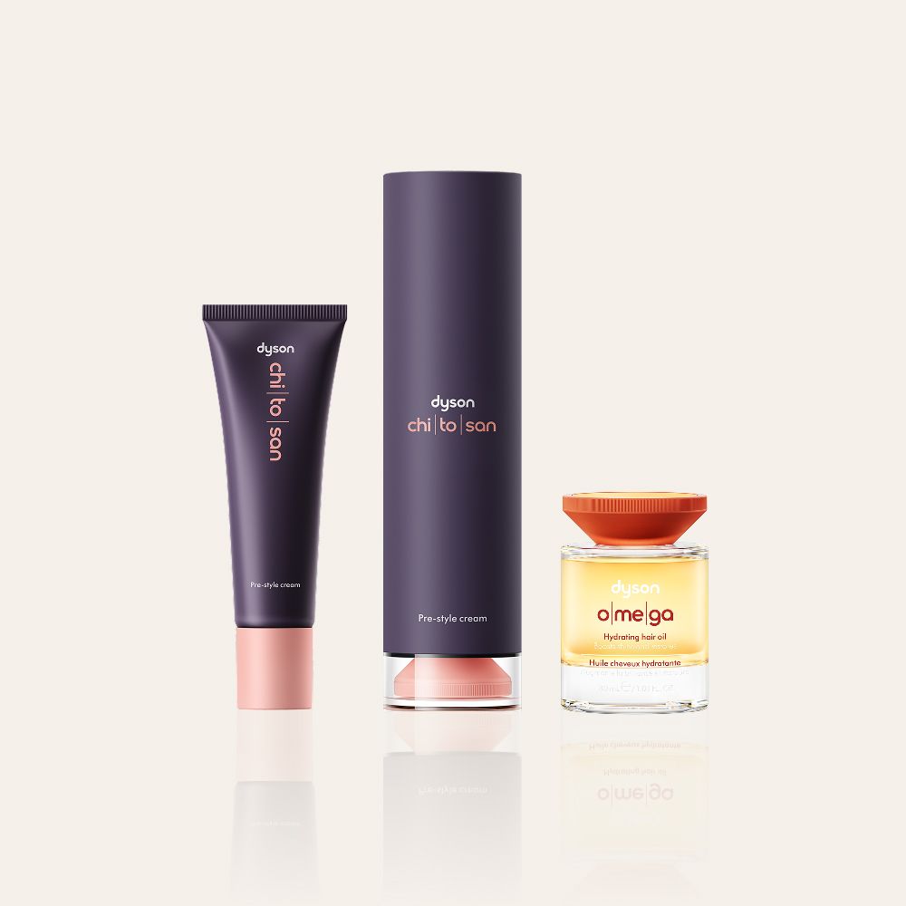 Une gamme de produits Dyson pour le soin des cheveux.