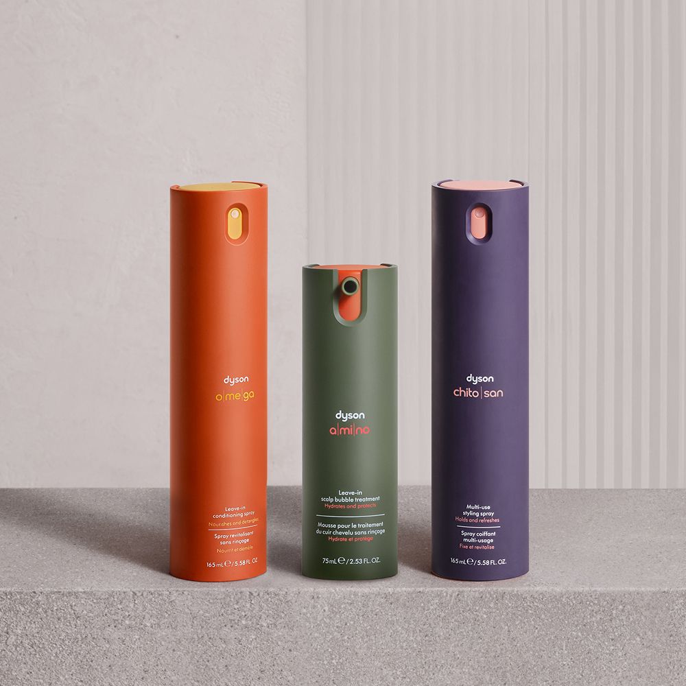 一系列 Dyson 頭髮護理產品。