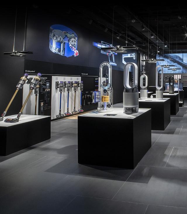 Dyson Store Barcelona La Maquinista Dyson Store Barcelona La Maquinista