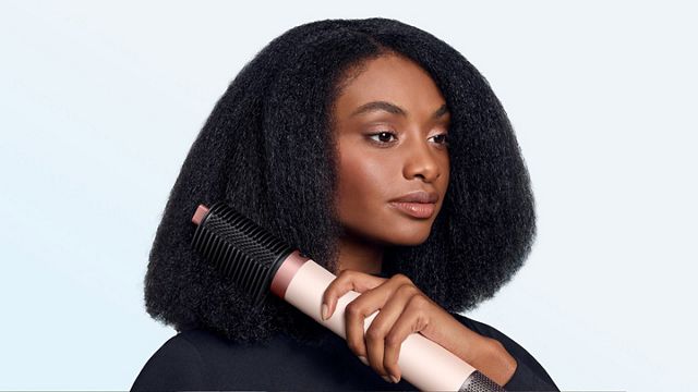 Dyson multi-attachment hair styler in Rose Pink and Black Dyson Airwrap i.d.™ multi-styler and dryer Straight+Wavy  main image 3