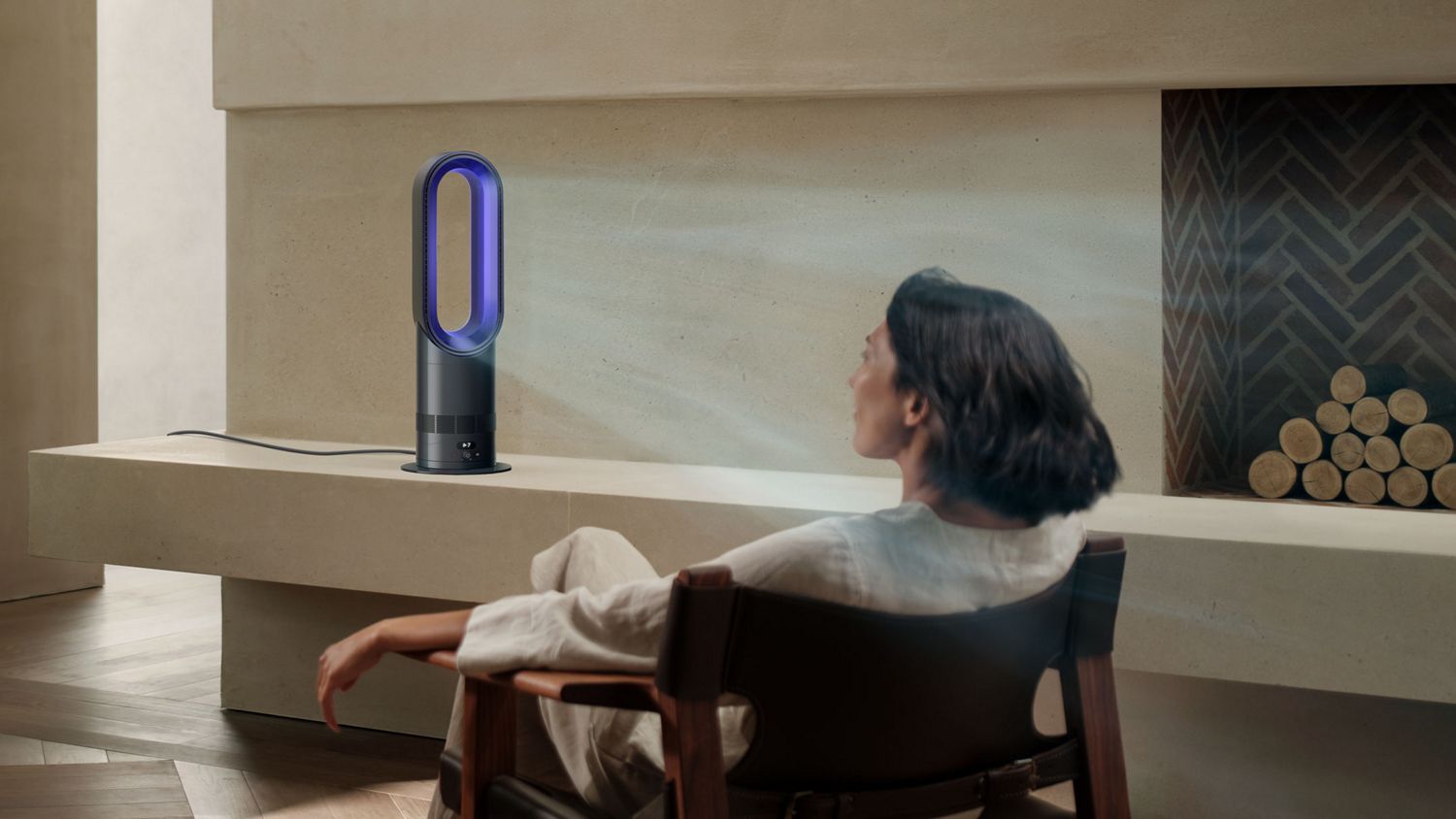 The Dyson Hot+Cool HF1 Rapid React heater and cooling fan cools a room with powerful airflow.