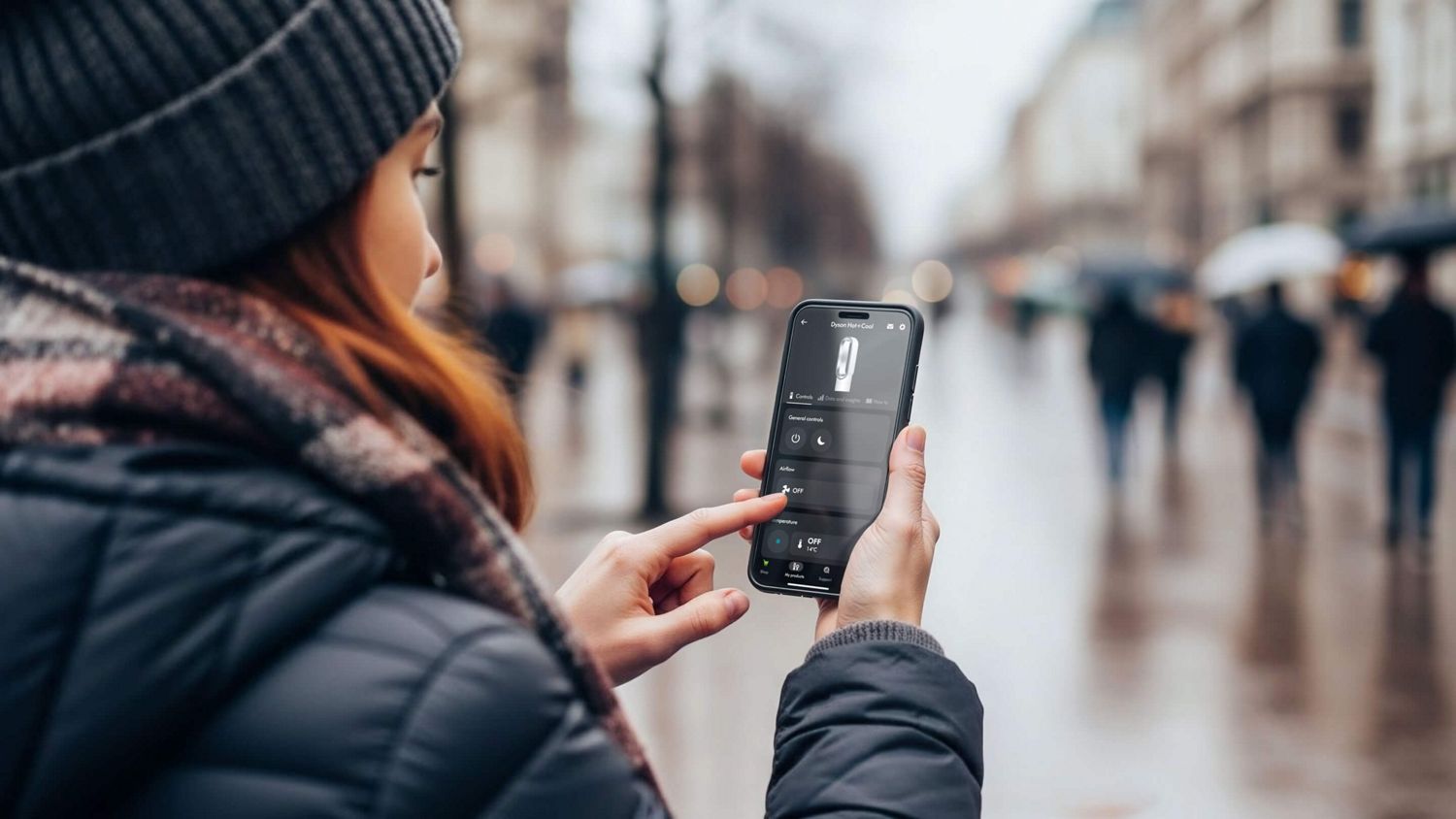 Dyson Hot+Cool HF1 Remote Link Pre-heat heater and cooling fan is controlled remotely using the MyDyson app.