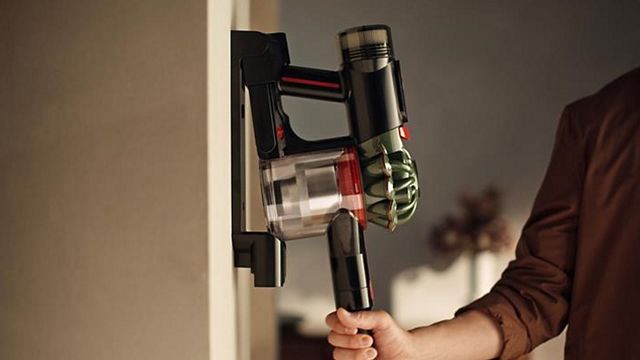 Dyson V8 Cyclone cordless vacuum: the most powerful V8 yet