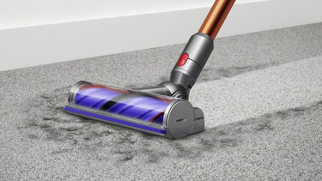 Dyson Motorbar tīrīšanas uzgalis tiek izmantots putekļu un gružu tīrīšanai no paklāja.
