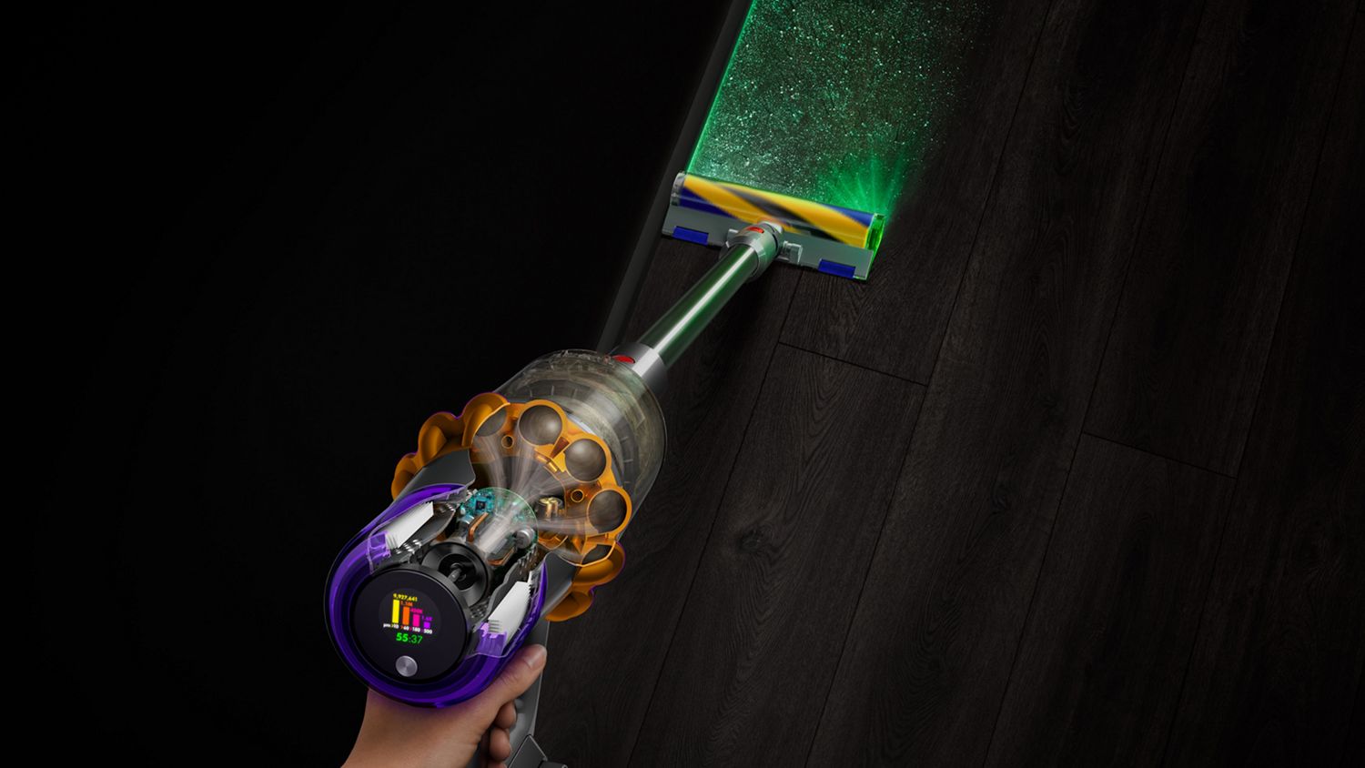 Harde vloeren worden gereinigs met de Dyson V15 Detect stofzuiger.