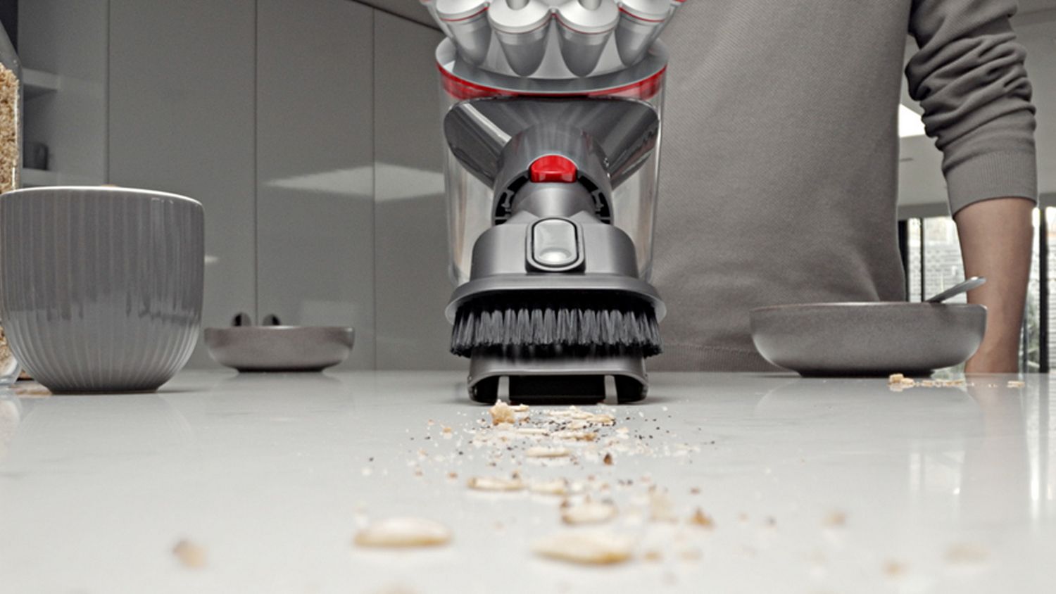 Dyson V8 Focus Clean™ | Handheld vacuum cleaner | Dyson SG