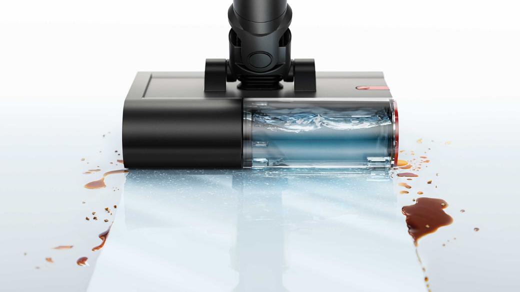 Közeli kép a Dyson PencilWash tisztítófej tisztavíz-tartályáról.