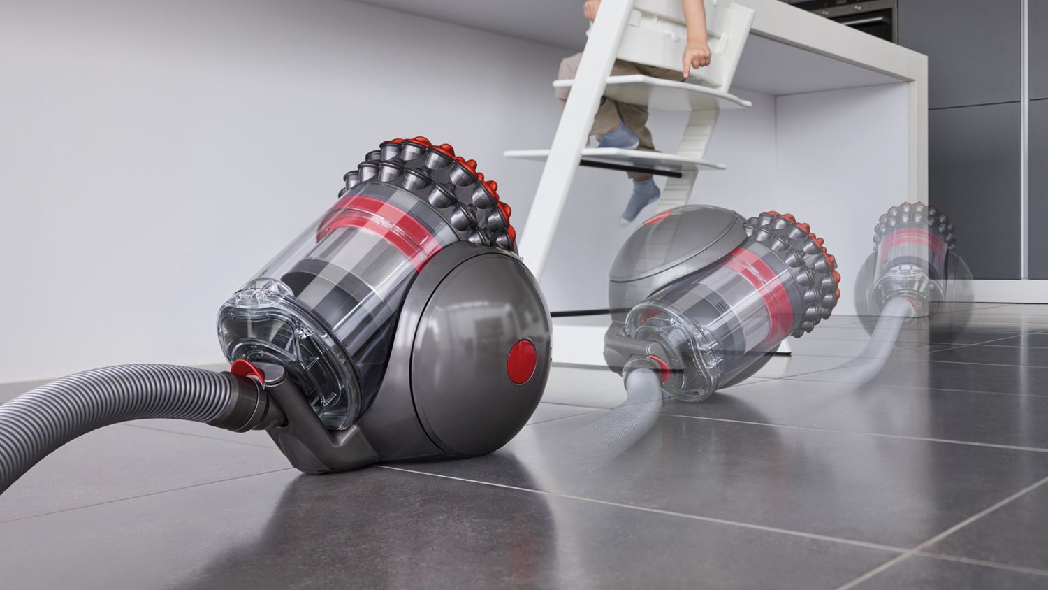 Image showing the Dyson Big ball canister vacuum cleaner’s ability to correct itself when it topples over. 
