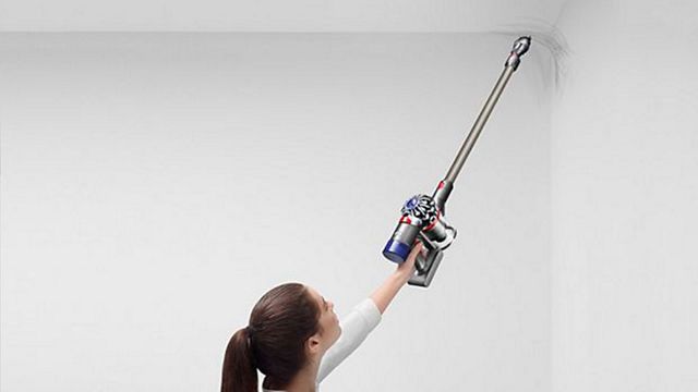 Dyson V8 Animal Cord-free Cordless Stick Vacuum Cleaner - Titanium W Charger