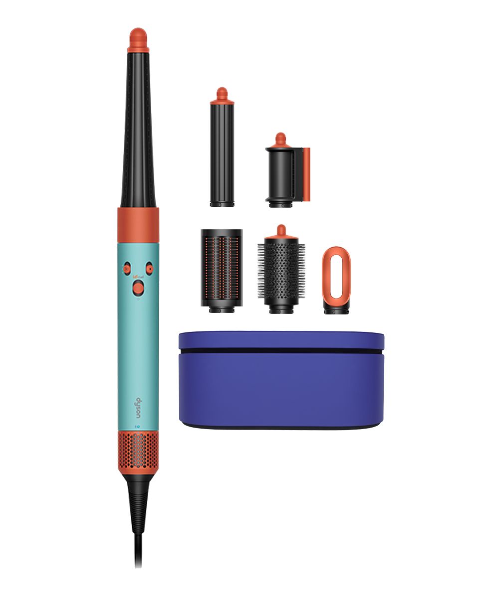  Airwrap i.d with the styling attachments that are included.