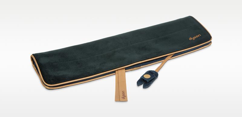 Heat-resistant travel pouch