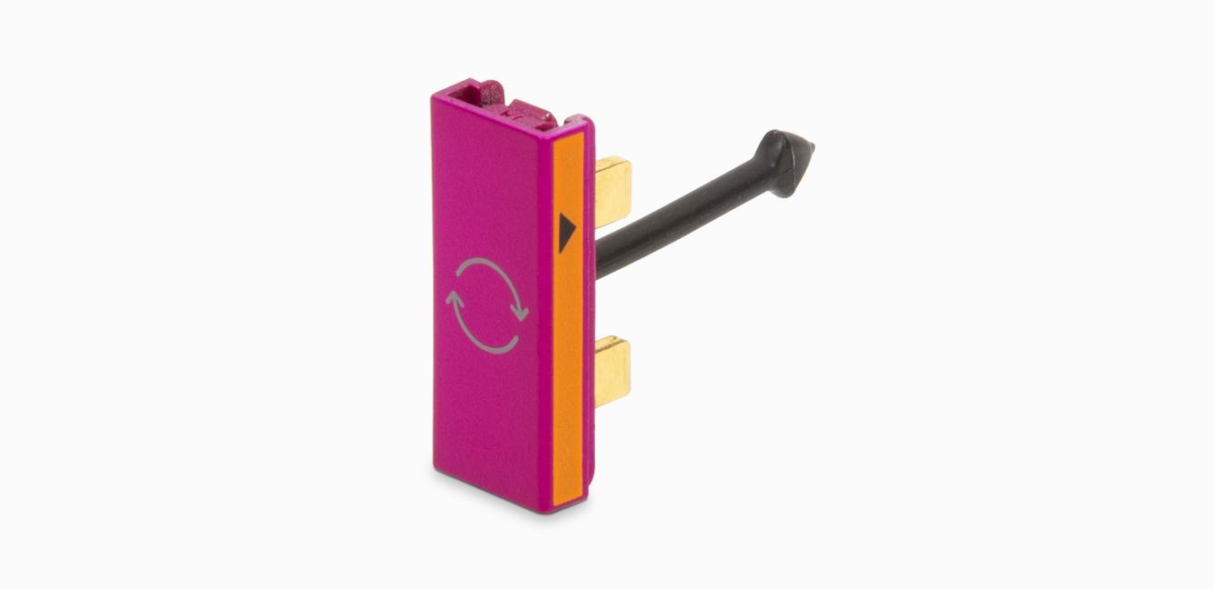 Flight-ready tag (Fuchsia)
