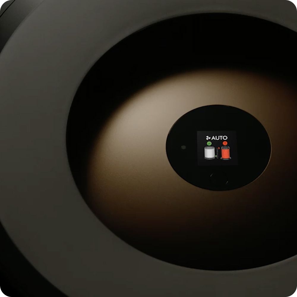 The LCD screen of the Dyson Purifier Big+Quiet Formaldehyde air purifier.