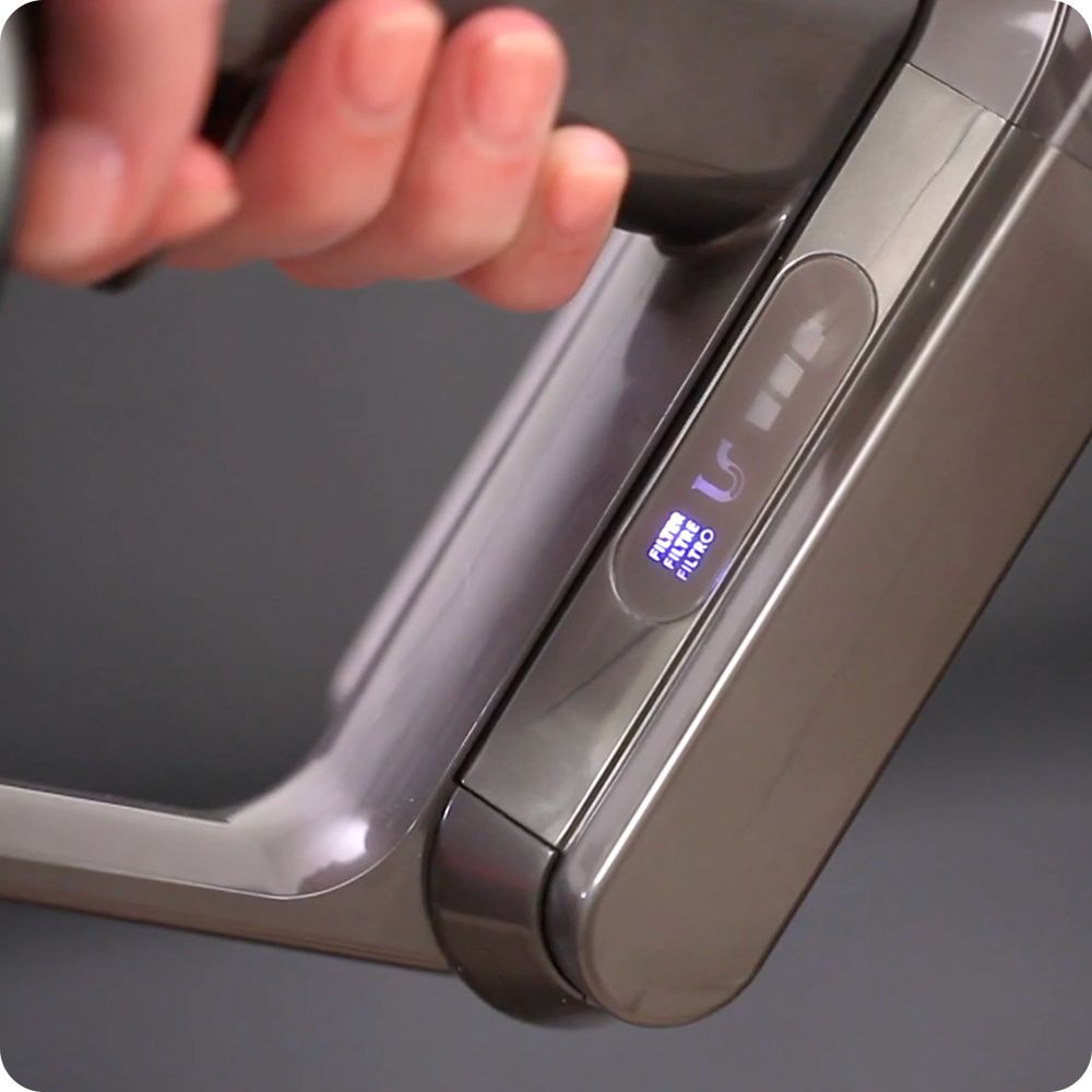 Lights on the battery of the Dyson Cyclone V10 vacuum.