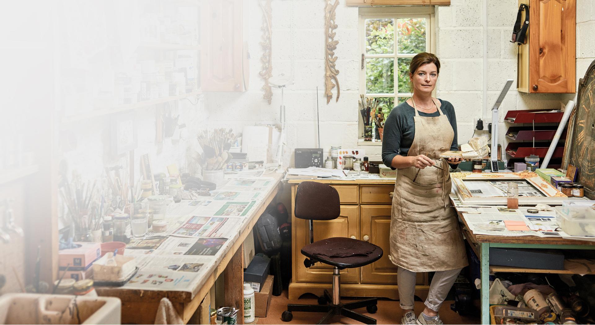 mistrzyni złotnictwa Karen Haslewood