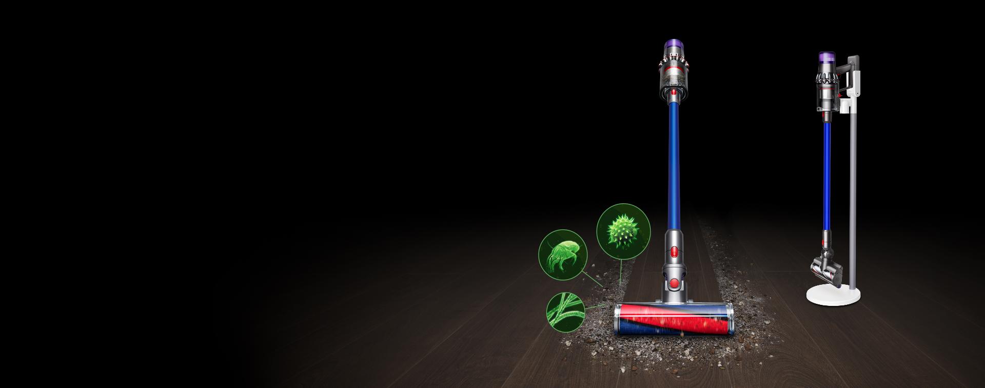 Person changing mode of Dyson V11