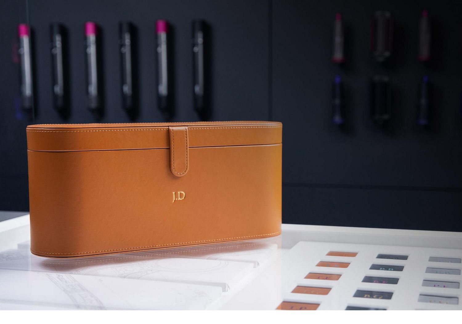  Presentation case personalized with a person's initials