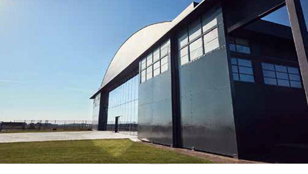 훌라빙턴 공군기지를 복원하다