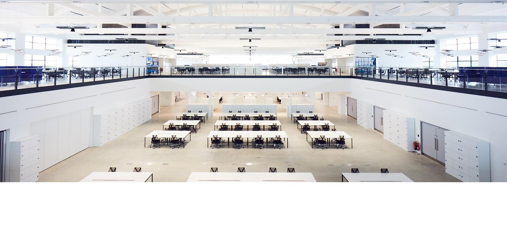 훌라빙턴의 복원된 공간 내부의 메자닌 레벨에서 본 모습.