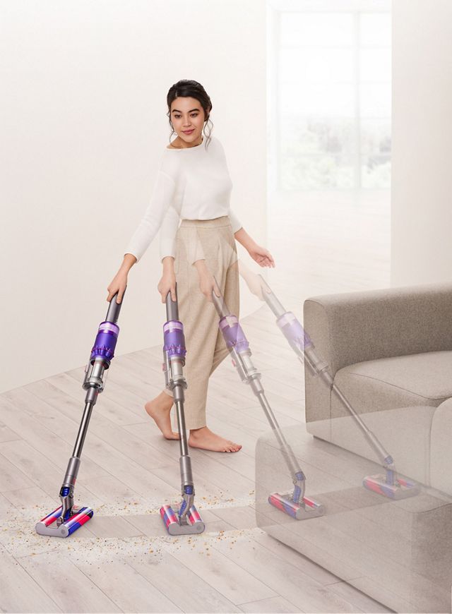 https://dyson-h.assetsadobe2.com/is/image/content/dam/dyson/it/fc/site-speed-omni/OP01omni-glide-overview-banner-1-hero-viola.jpg?$responsive$&cropPathE=mobile&fit=stretch,1&fmt=pjpeg&wid=640