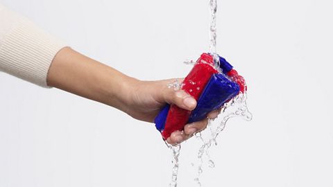 クリアビンやフィルター、ブラシバーは簡単に取り外せて、水洗いが可能。