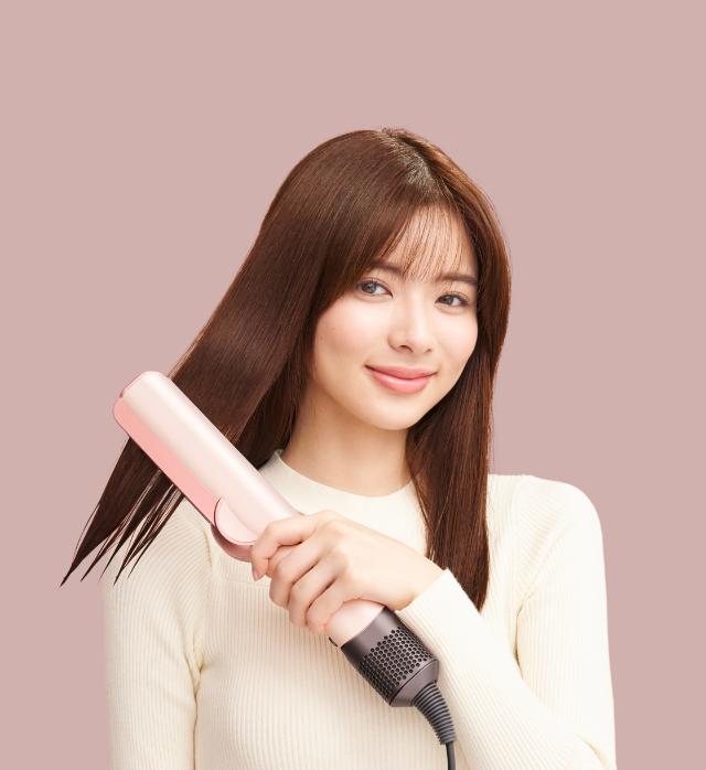 Dyson Airstrait™ ストレイトナー | ヘアケア | ダイソン公式 Dyson Airstrait™ ストレイトナー | ヘアケア | ダイソン公式