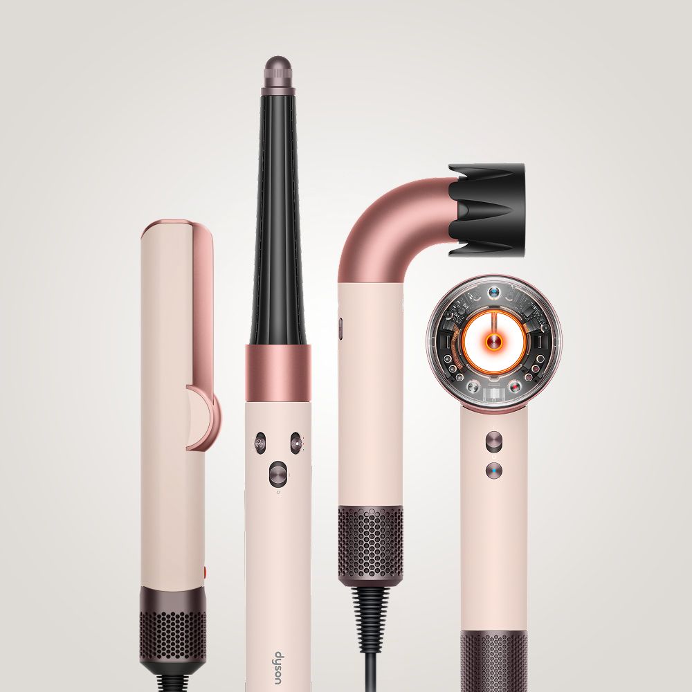 ダイソンのヘアケア製品が4つ並んだ様子