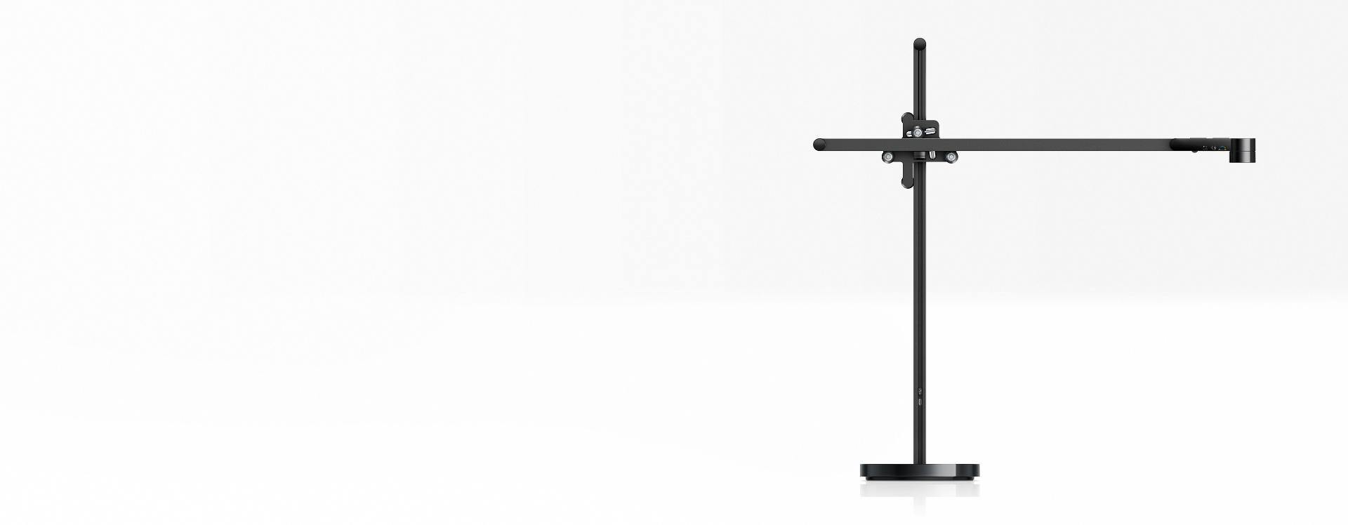 وحدة الإضاءة المكتبية Dyson Lightcycle™ السوداء