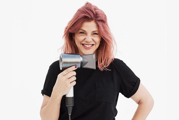 Renya holding Dyson supersonic