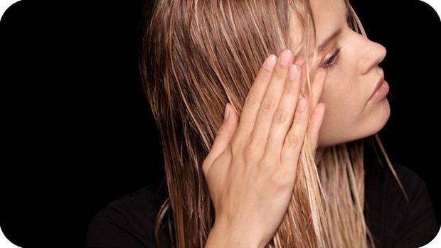 Applying Dyson Chitosan Pre-style cream