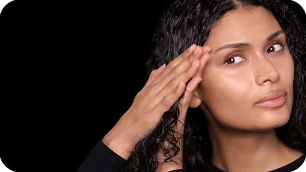 Applying Dyson Chitosan Pre-style cream