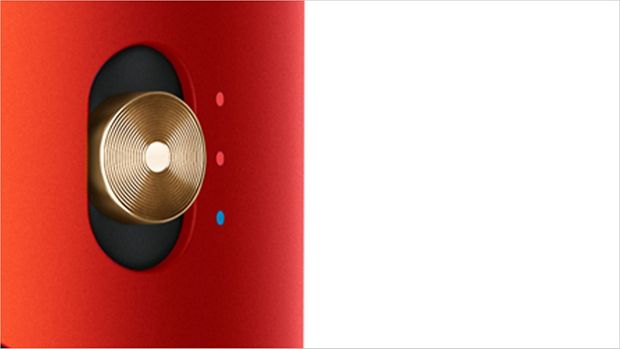 Close-up of heat control button on Dyson Airwrap