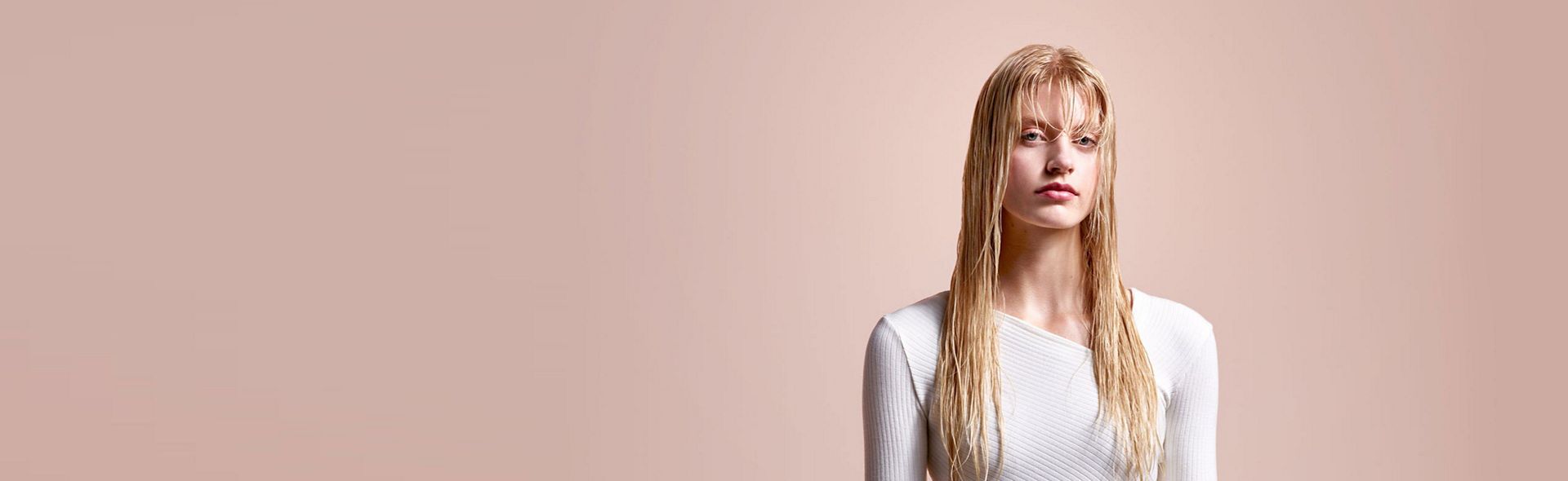 A model with wet hair