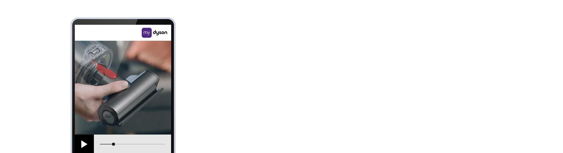 شاشة هاتف تَعرض فيديو عن كيفية بدء استخدام مكنسة جديدة.