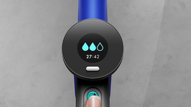 Close-up of the LCD screen showing Level 2 hydration.