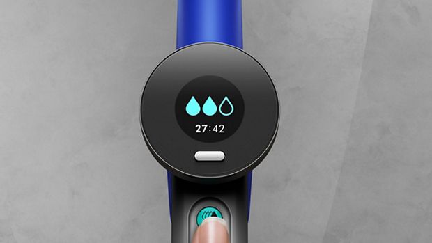 Close-up of the LCD screen showing Level 2 hydration.