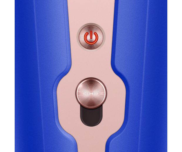 صورة مُقرَّبة لزر التشغيل وقفل الحماية.