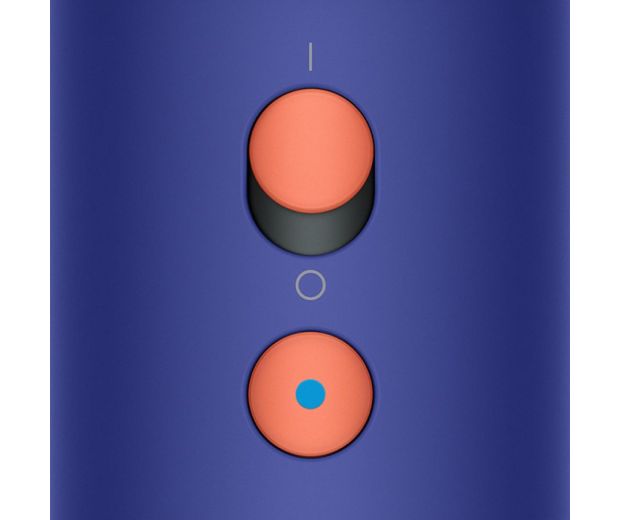 صورة مُقرَّبة للأزرار الموجودة على مقبض مجفف الشعرDyson Supersonic Nural™‎