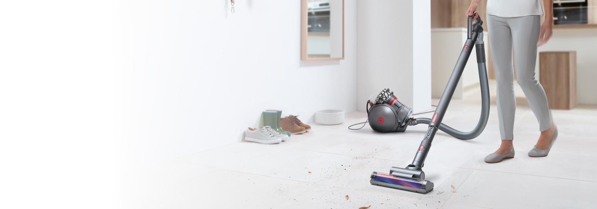 Dyson Big Ball Absolute vacuum cleaning carpet.