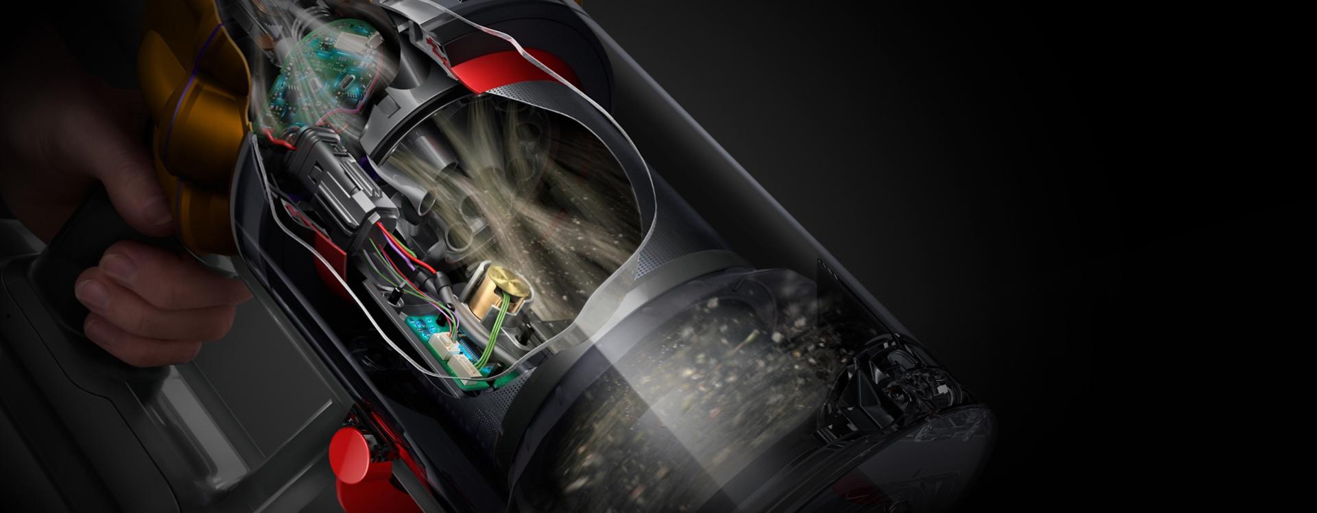 لقطة جانبية مُقرَّبة من المدخل ومستشعر بيزو.