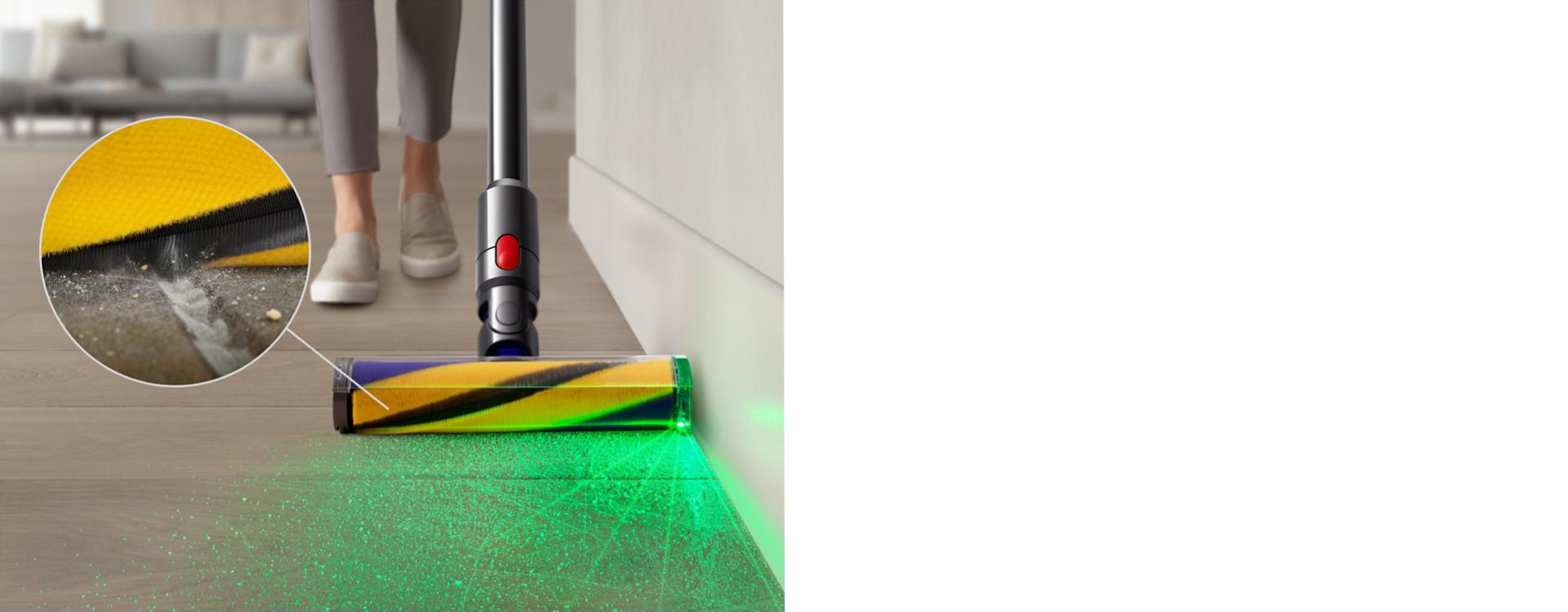 يُسلِّط رأس التنظيف Fluffy Optic الضوء على الأتربة المُختبئة على الأرضيات الصلبة.