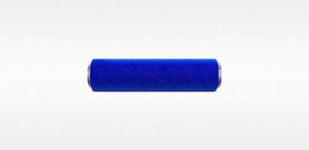 A replacement roller for the Submarine wet roller head.