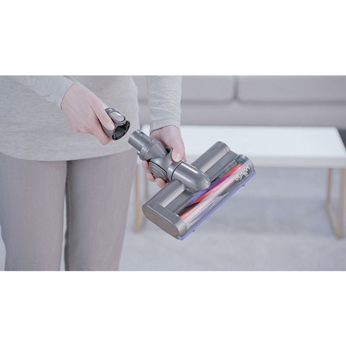 Dyson cordless vacuum discount battery not charging