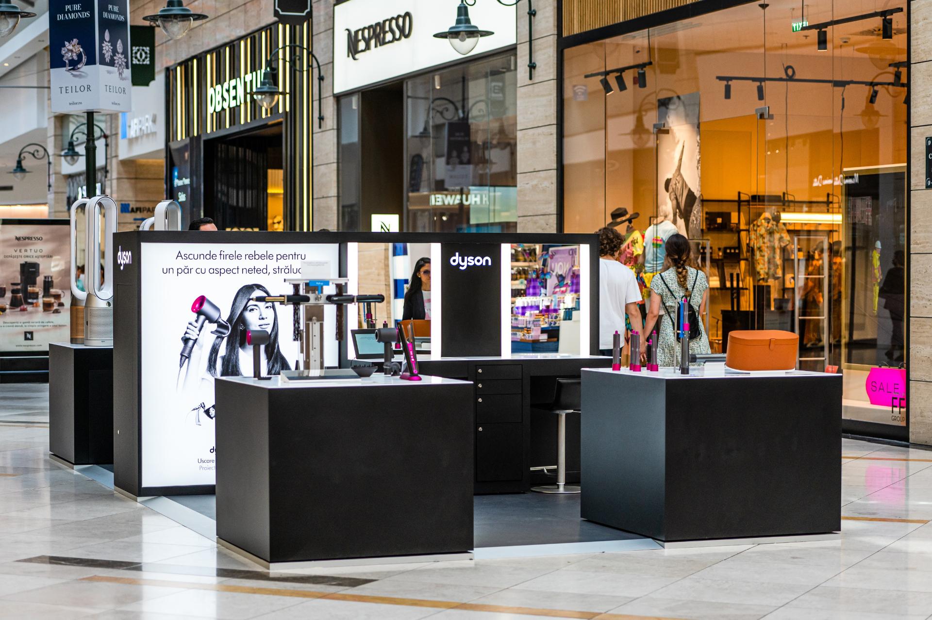 Dyson Pop Up Store Mall