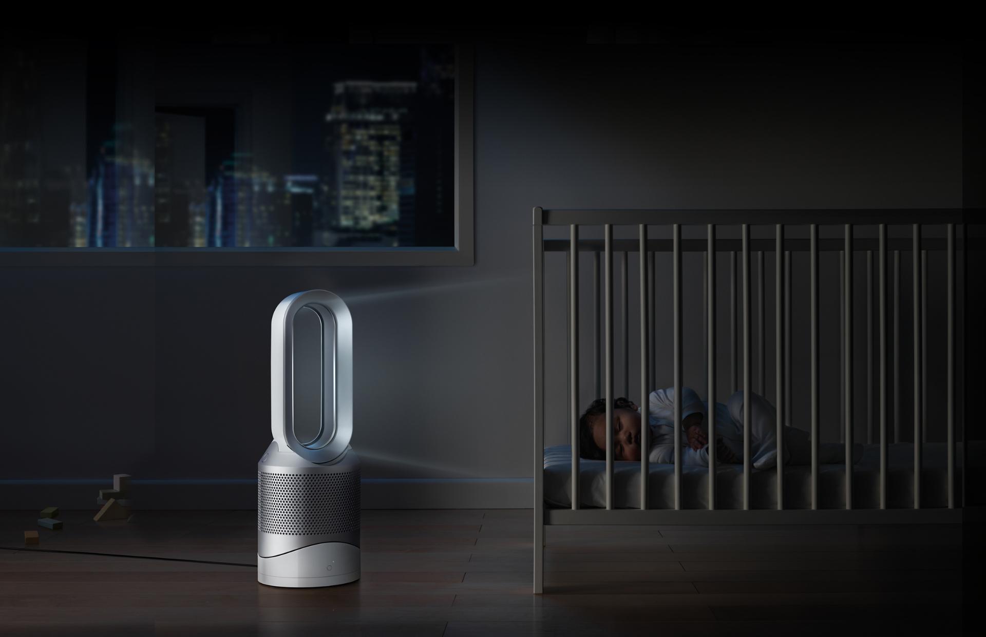 夜間托兒所內的Dyson Pure Hot + Cool Link™ 三合一風扇暖風空氣清新機