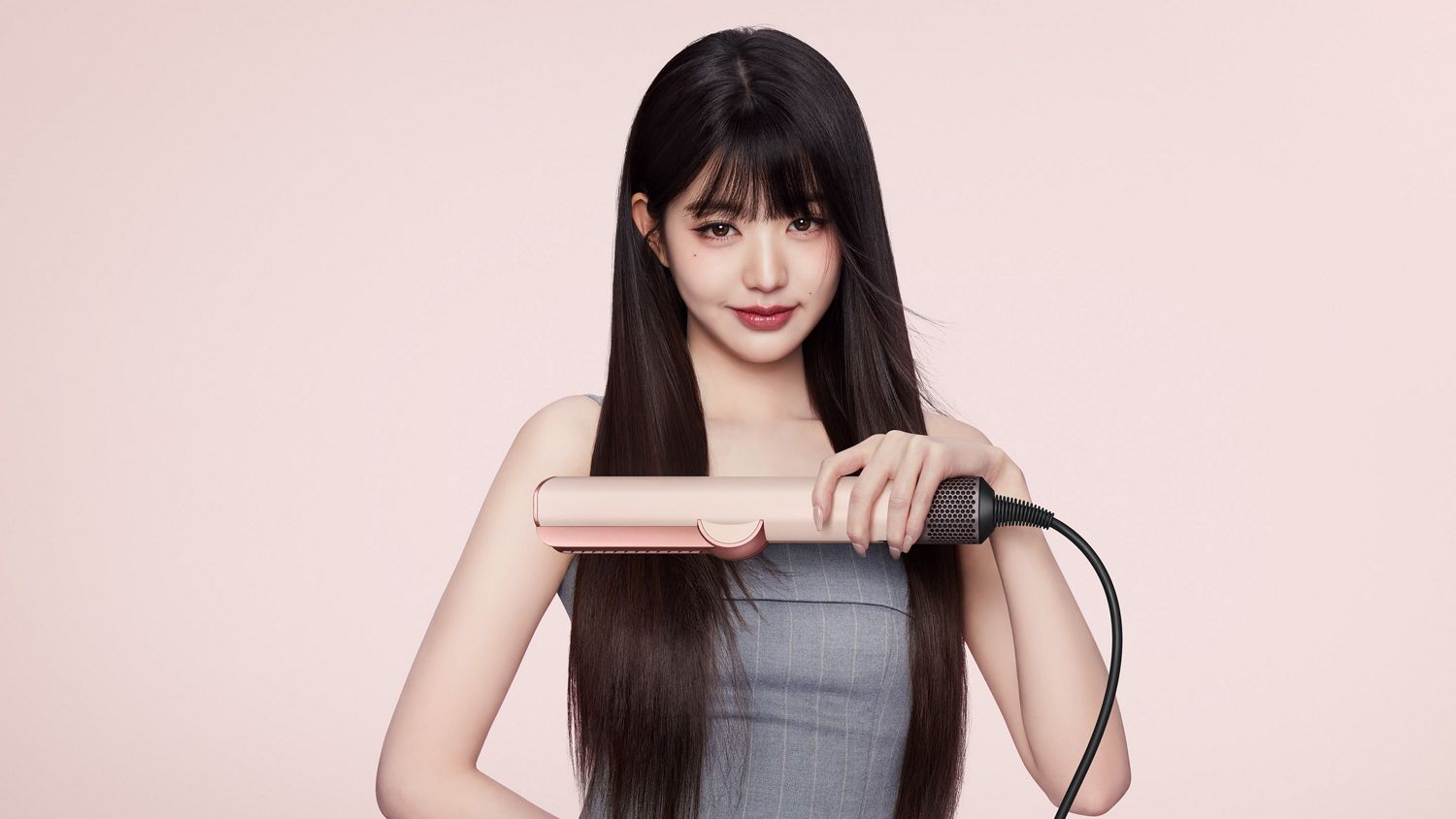 Dyson Airstrait™ straightener in Ceramic pink and rose gold