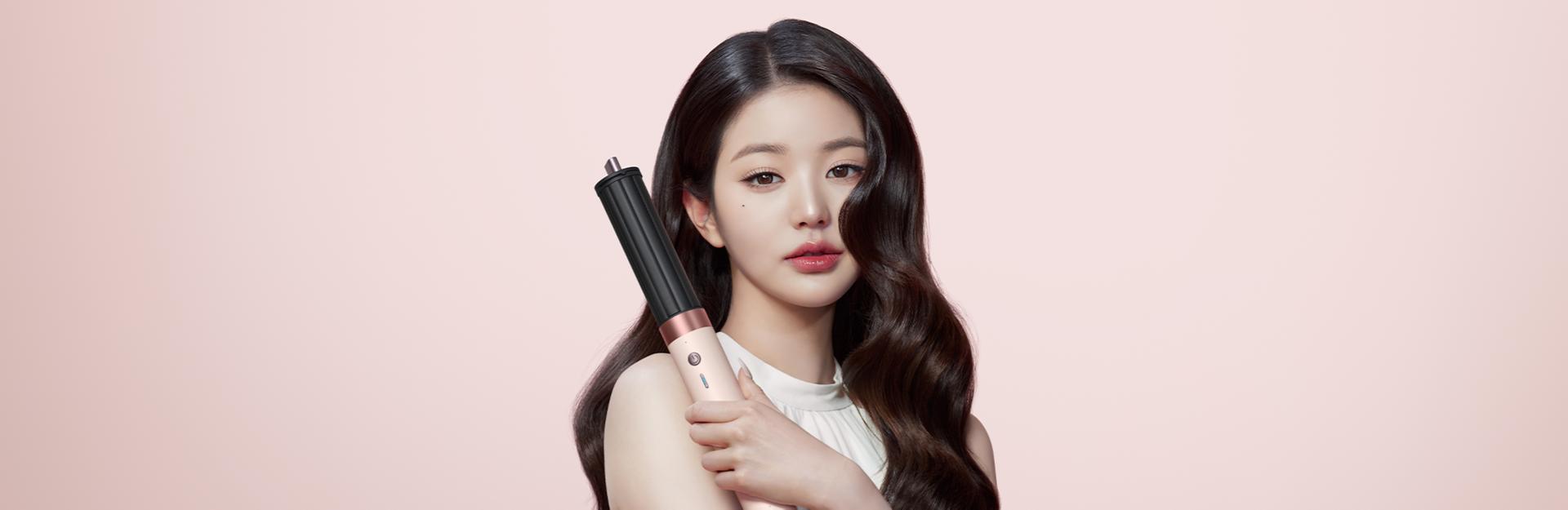 Dyson Beauty Ambassador with Dyson Airwrap Co-anda2x multi-styler and dryer.