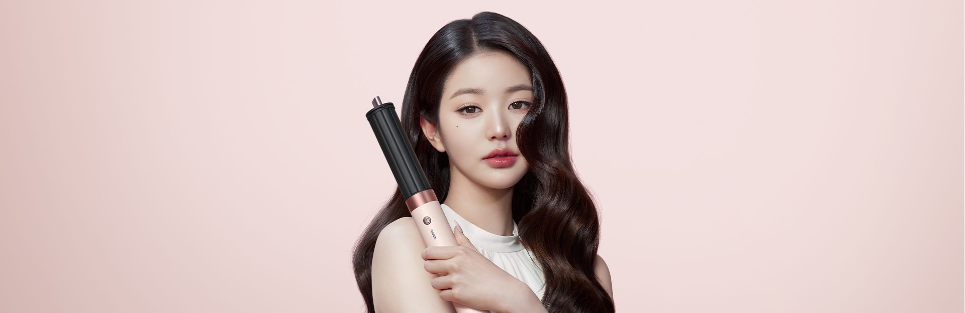 Dyson Beauty Ambassador with Dyson Airwrap Co-anda2x multi-styler and dryer.