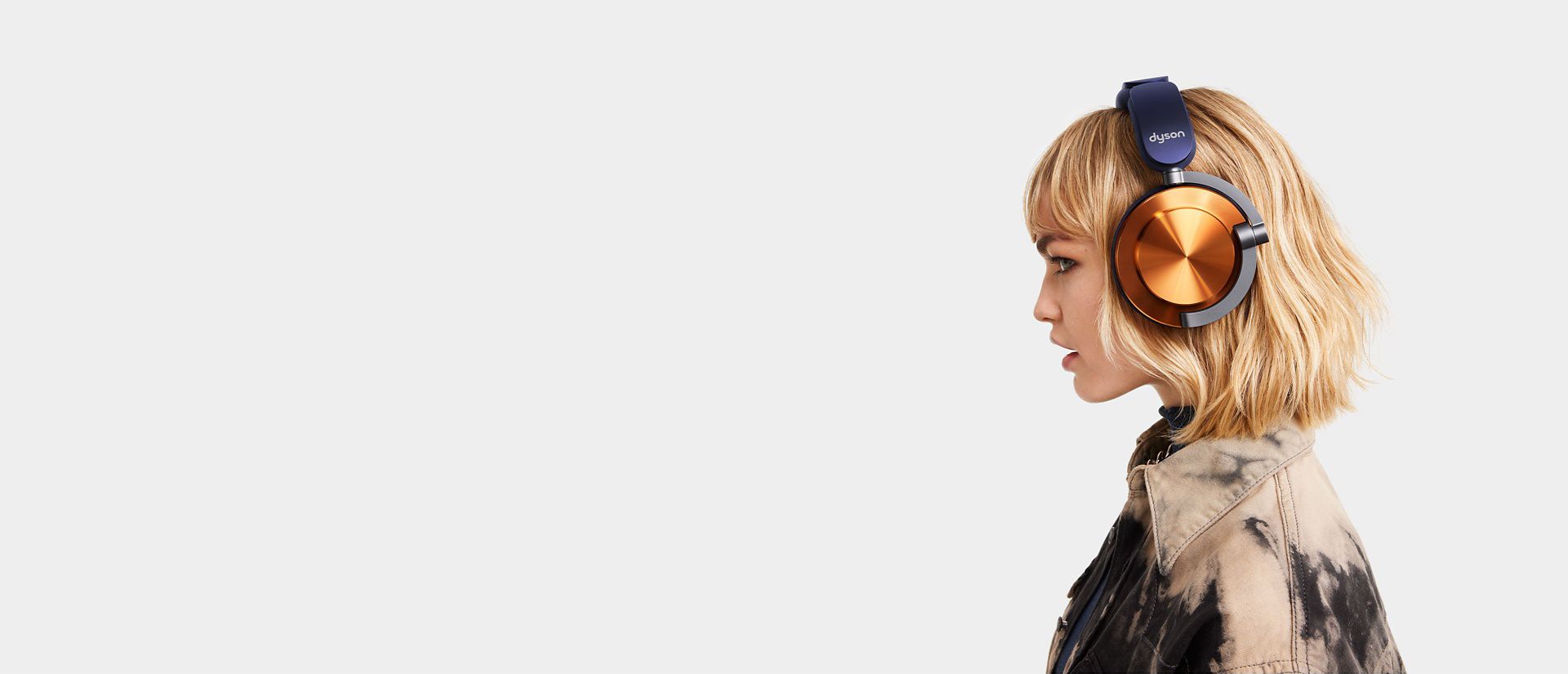 A woman with Ontrac headphone.